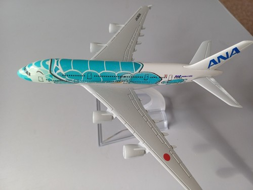 Diecast model airliner - diecast,