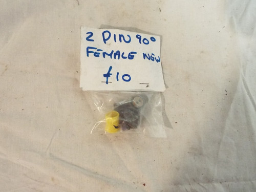 Clansman radio pin female 90 - 2,