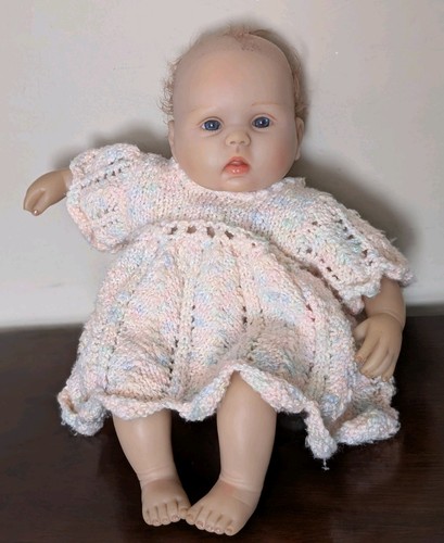 Life like reborn doll - life-like,