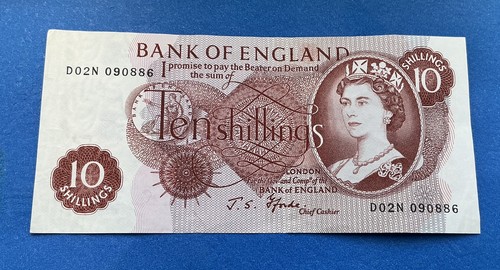 Vintage queen elizabeth - vintage,