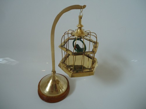 Brass small parrot - small,