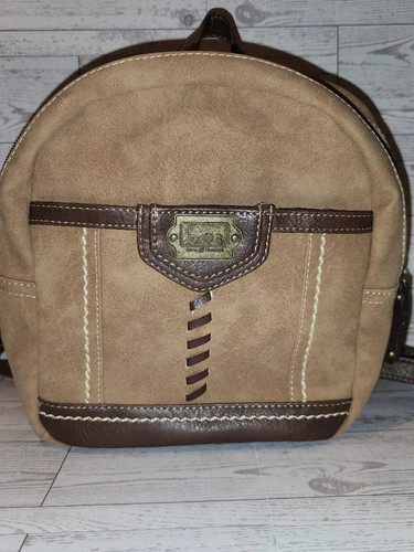 Born concept tan brown - tan,