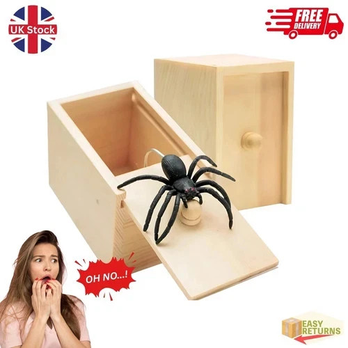 Wooden prank spider scare - wooden,