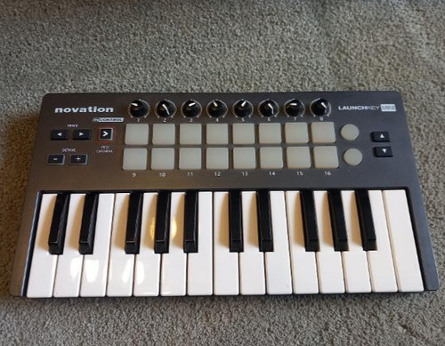 Novation launchkey mini - novation,