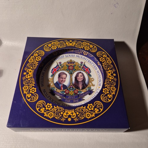 Royal wedding commemorative - royal,
