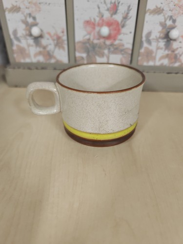 Denby potters wheel - denby, yellow