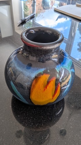 Poole pottery volcano vase - poole,