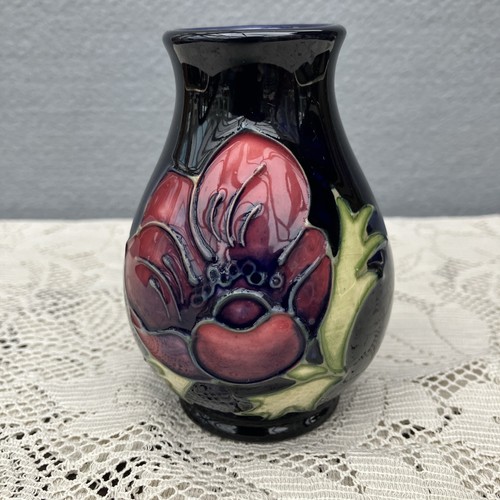 Moorcroft anemone baluster - moorcroft,