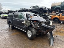 TOYOTA HILUX MK6 MK7 BREAKING