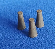 Hornby Meccano O Gauge milk churns  for clockwork wind up steam train railway  