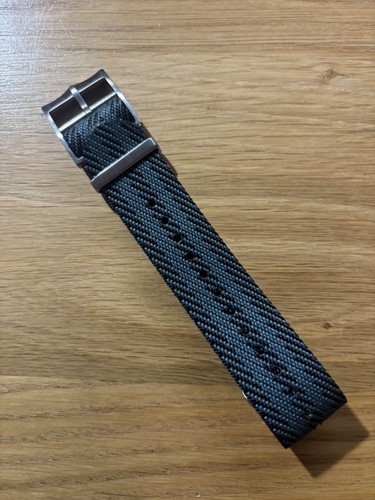 Blue black shield buckle - black,
