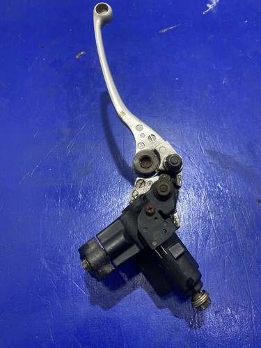 Suzuki gsx750f 1998 - suzuki, brake