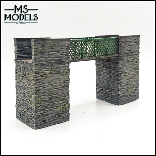 Narrow gauge slate - slate, lineside