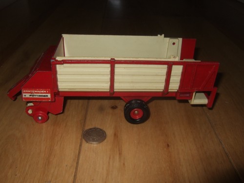 Britains farm toys pottinger - britains,