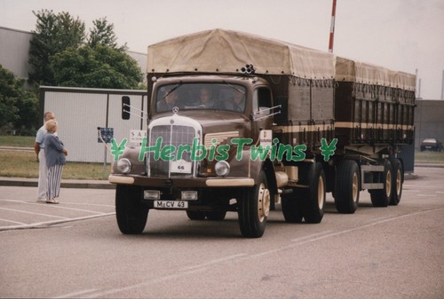 Original photo truck mercedes - truck,