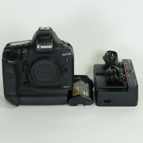 Canon eos mark - eos-1d, ii