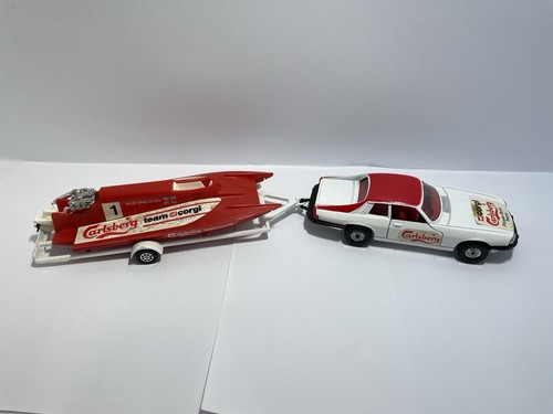 Corgi powerboat team - team, jaguar