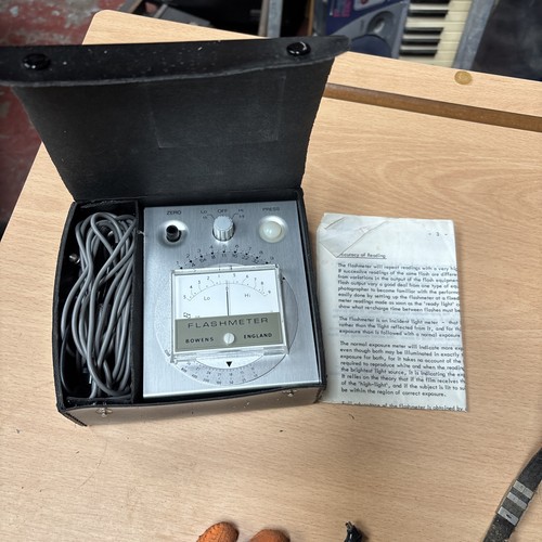 Bowens flash meter with - bowens, case