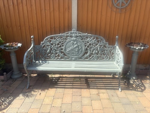 Four seater heavy - heavy, cast
