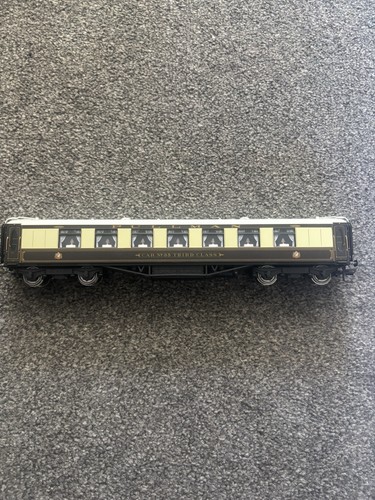 Hornby pullman coaches - pullman, no