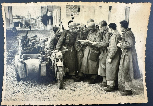 German paratroopers