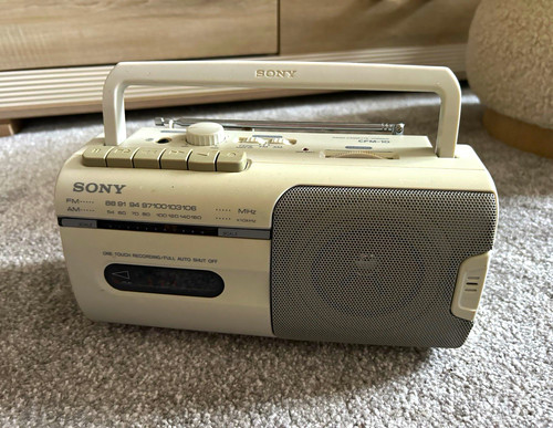 Sony cfm portable fm - cfm-10,