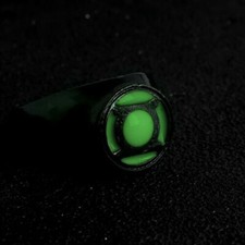 glowing green lantern ring