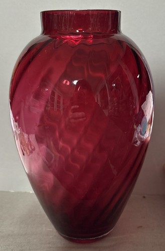 Tiffany cranberry swirl - &, co.
