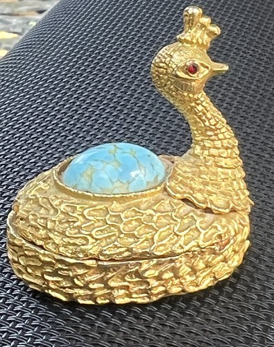 Vintage peacock bird - vintage, pill