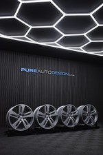 Genuine 20" Range Rover Sport