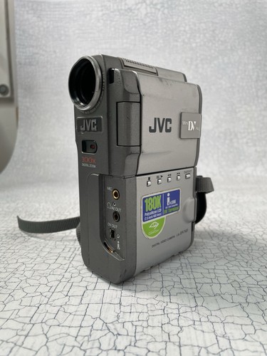 Jvc m5 camcorder - dv,