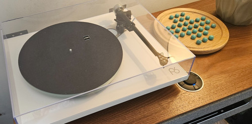 Rega planar with neo - rega, (white)