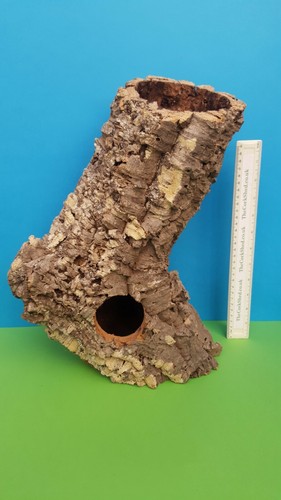 Cork bark tube hide - cork,