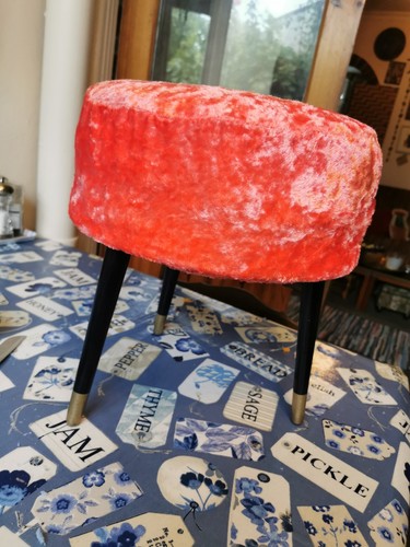 Vintage 60s fluffy pink tripod - pink,