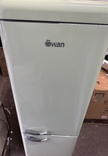 Swan fridge freezer 295l - 70/30,