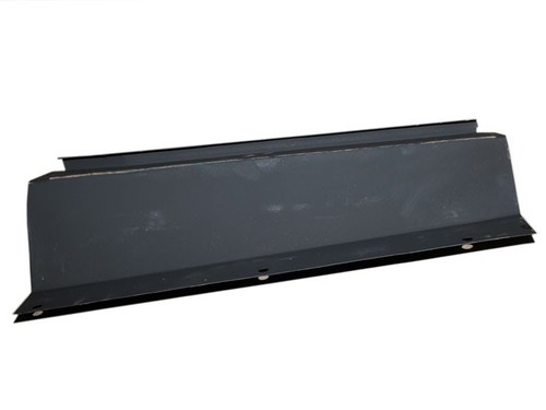 Rear kick plate - lh,