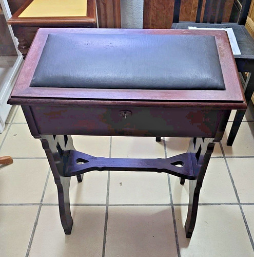 Stool organ stool 1930s seat