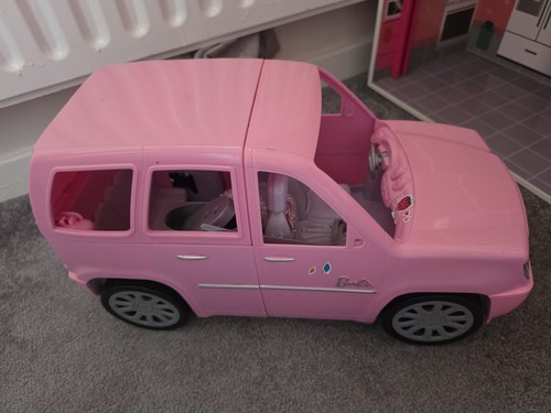 Barbie mini van car - mini,