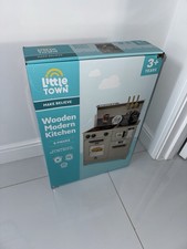 Aldi Little Town Modern Wooden