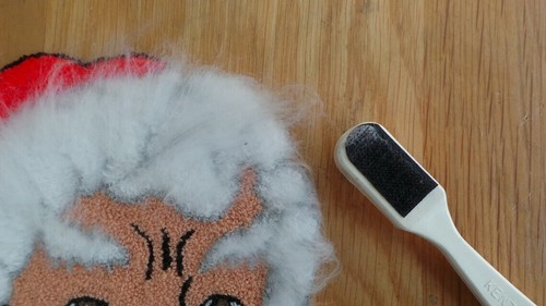 Teasel brush for brushing - , the