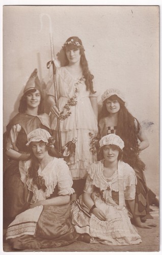 1920s theatrical fancy - ​1920s,