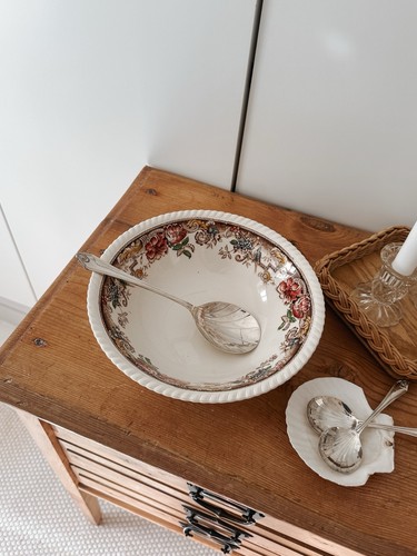 Vintage johnson brothers soup - johnson,