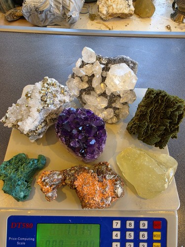 Large mineral specimen - specimen, lot