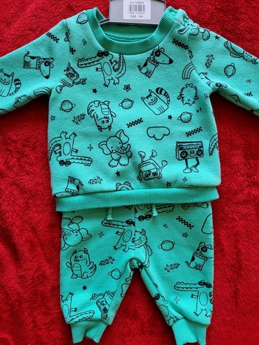 Baby boys top and - bottoms, size