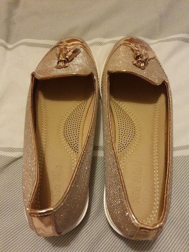 Women size shoes - women's, 6