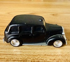 ERTL 1988 Vintage Austin FX3