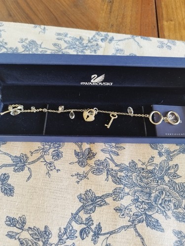 Vintage key heart - my,
