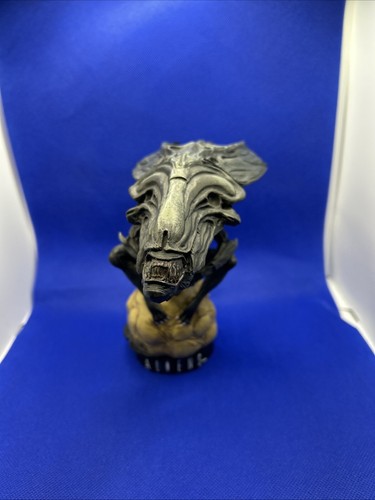 Neca aliens queen head knocker - neca,
