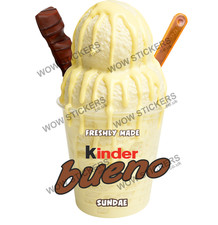 Kinder Bueno ice cream scoop