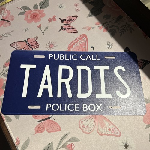 Tardis public call police - tardis,